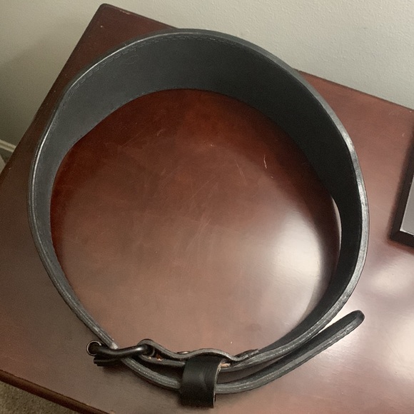 Gymreapers Weightlifting Belt - 7MM Leather Back Support - Black Size XL - Picture 7 of 8